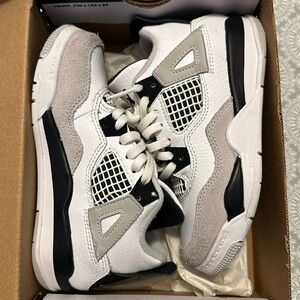 Jordan 4 Retro (PS) Millitary white/black-Neutral Grey Uk 10.5 CM 17